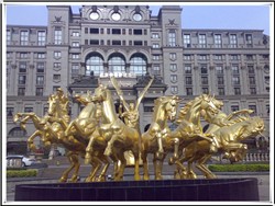 直銷阿波羅戰(zhàn)車雕塑