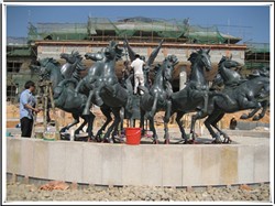 阿波羅戰(zhàn)車雕塑擺件