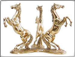 鎏金阿波羅戰(zhàn)車雕塑