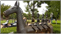 公園景區(qū)銅馬雕塑