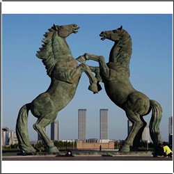 青銅馬雕塑