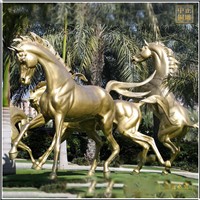 小區(qū)擺放動物銅馬雕塑